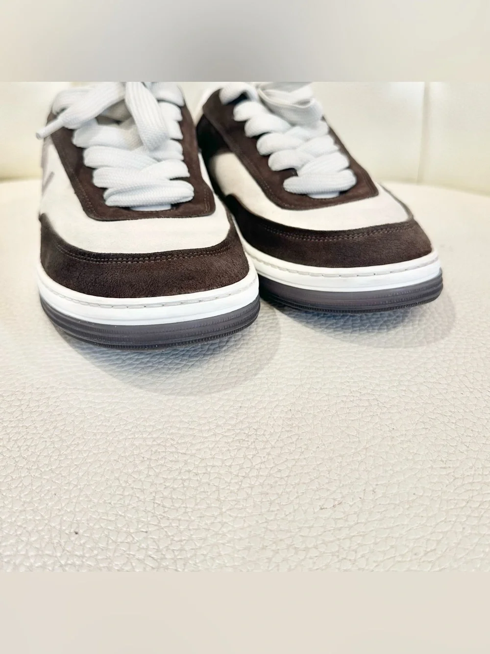 CHANEL authentic low